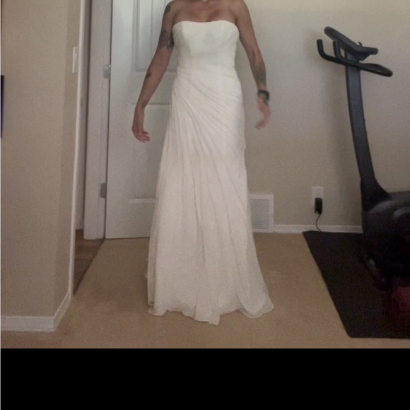 Wedding dress, David’s bridal, size 6 - Picture 9 of 9